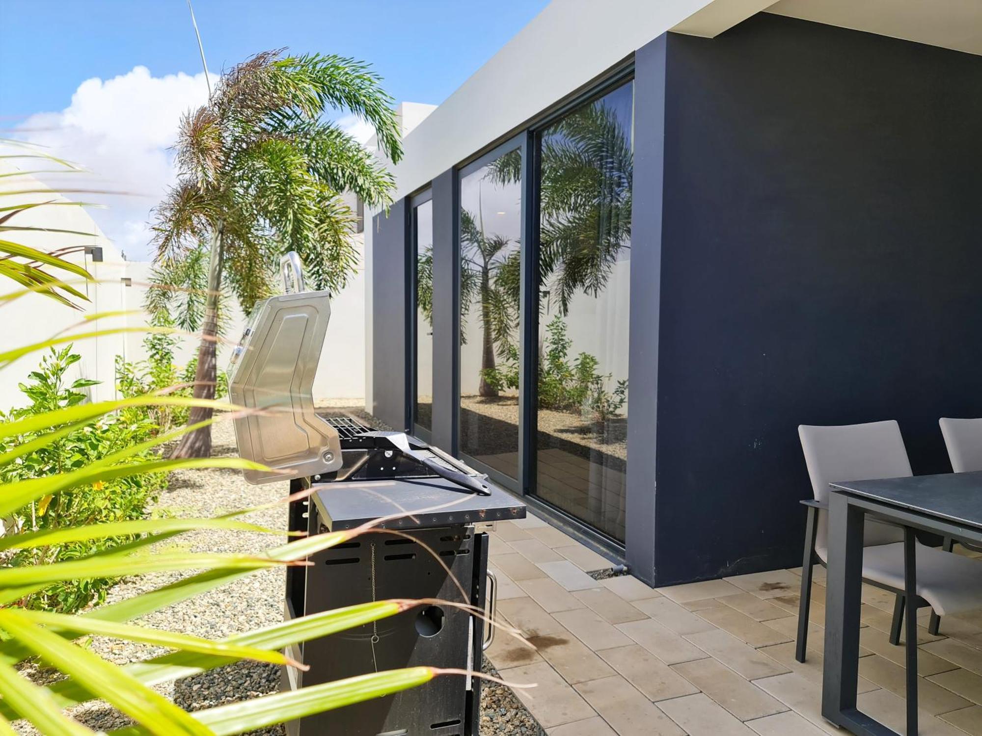 Tuscany Residence Aruba Палм Бийч Екстериор снимка